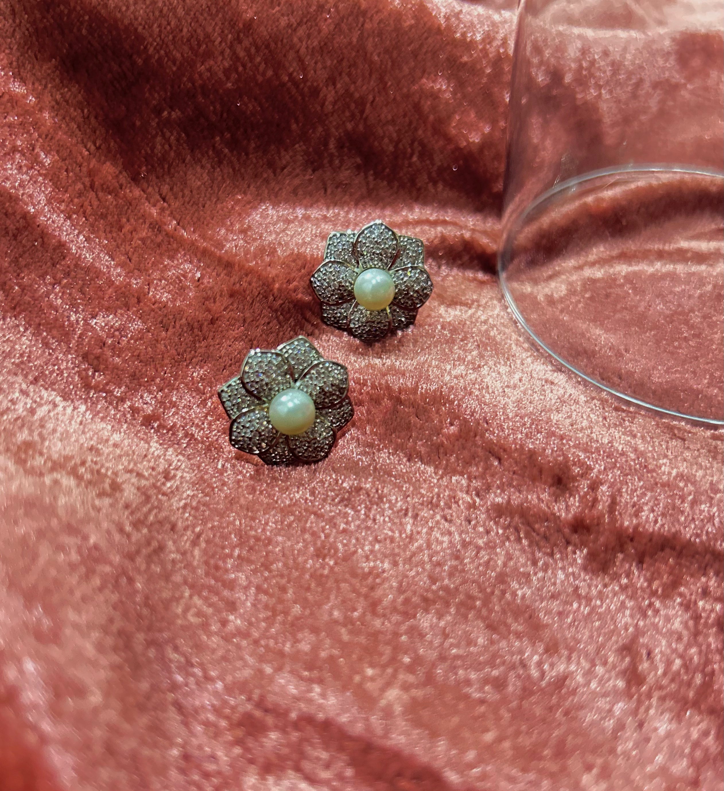 Crystal Flower Pearl Earings