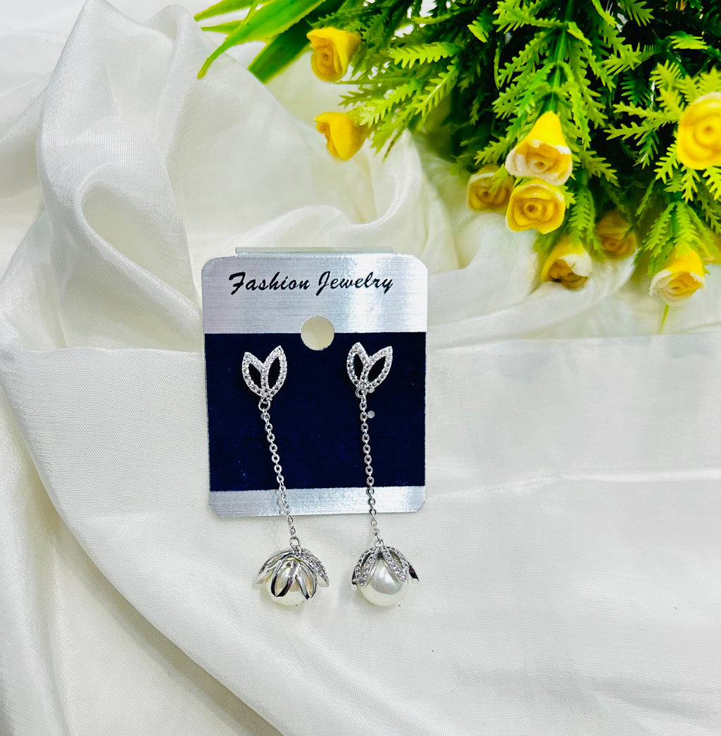 Silver Pearl Earings