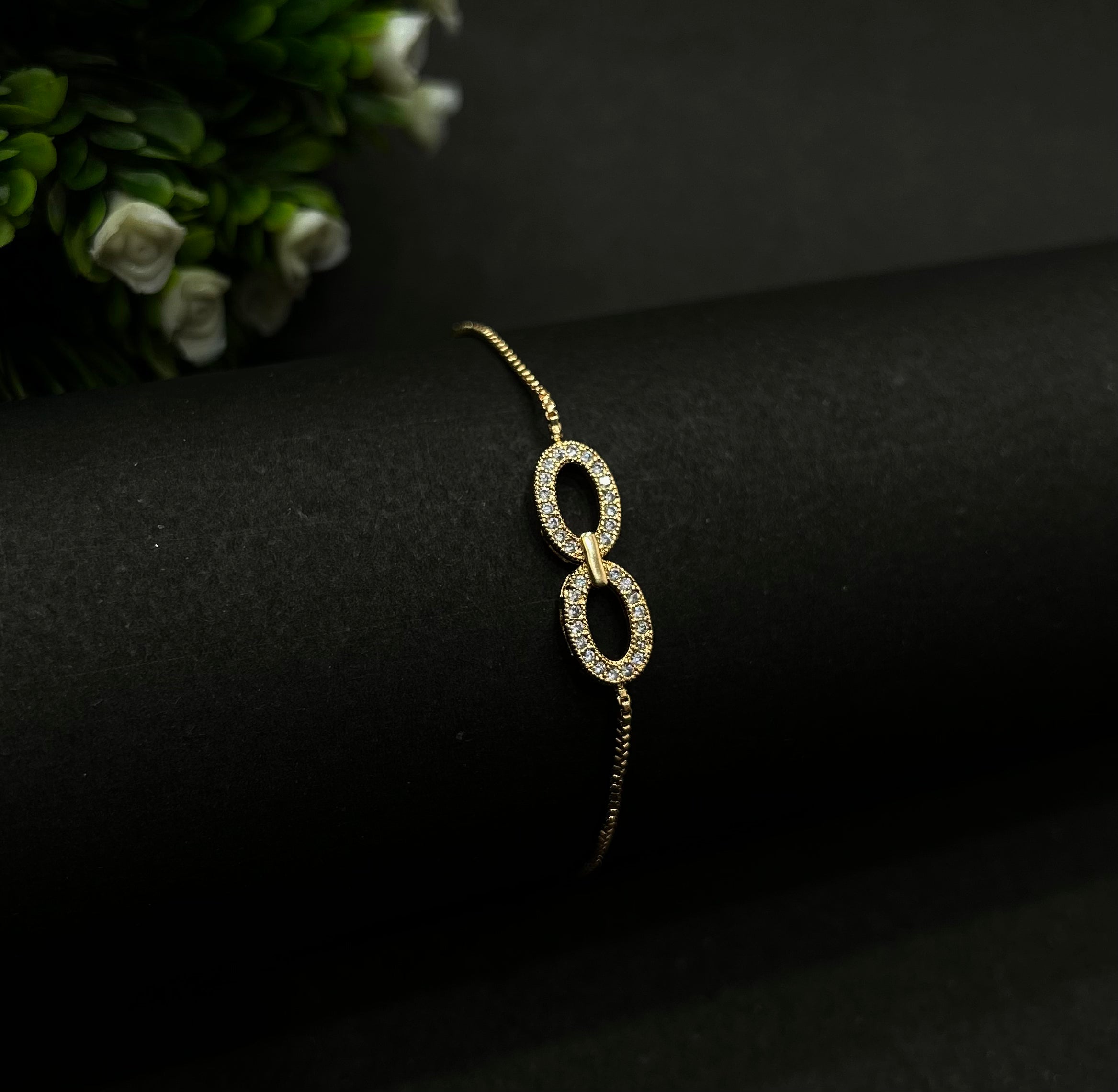 Golden Infinity Bracelet (Adjustable Size)