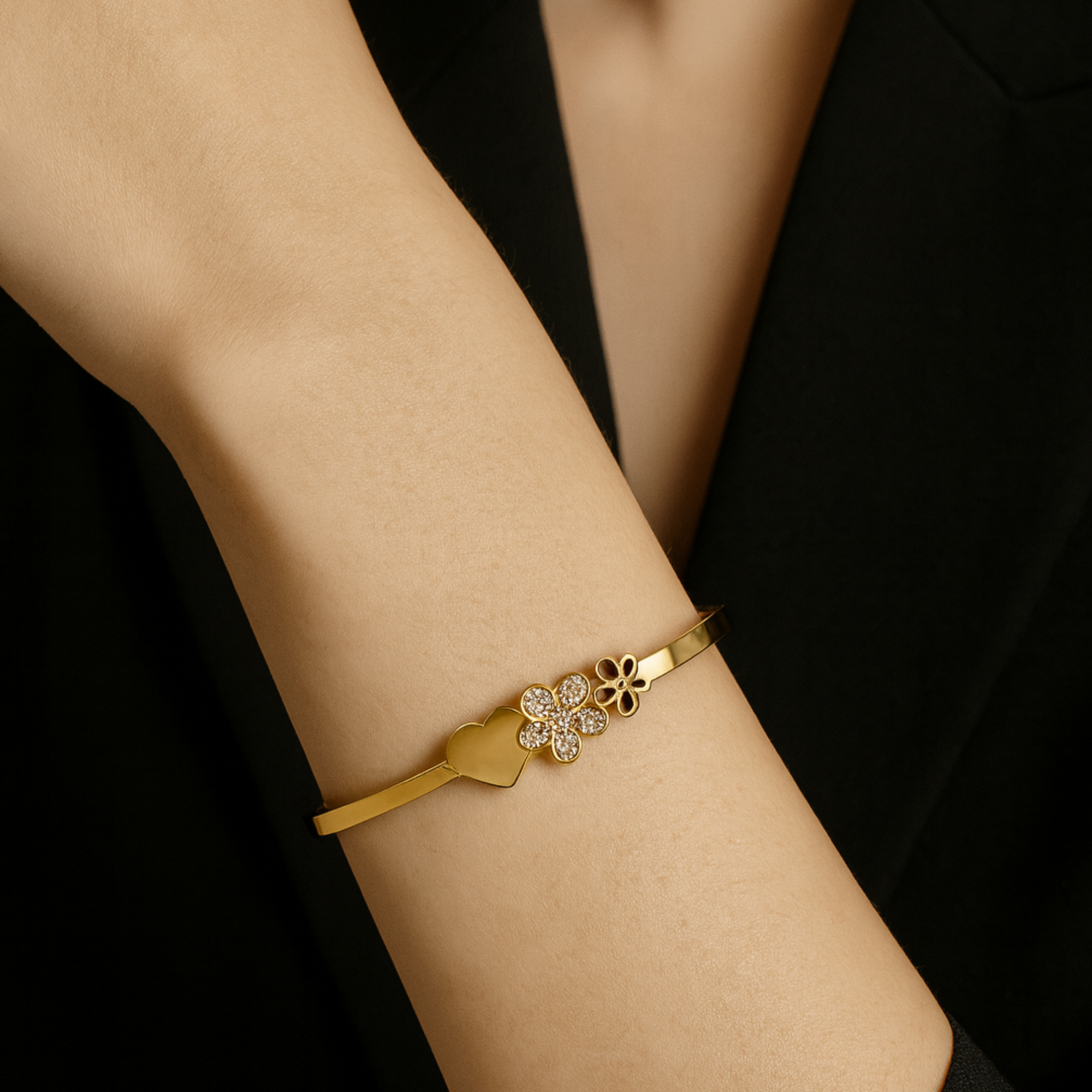 Gold Heart & Flower Bracelet