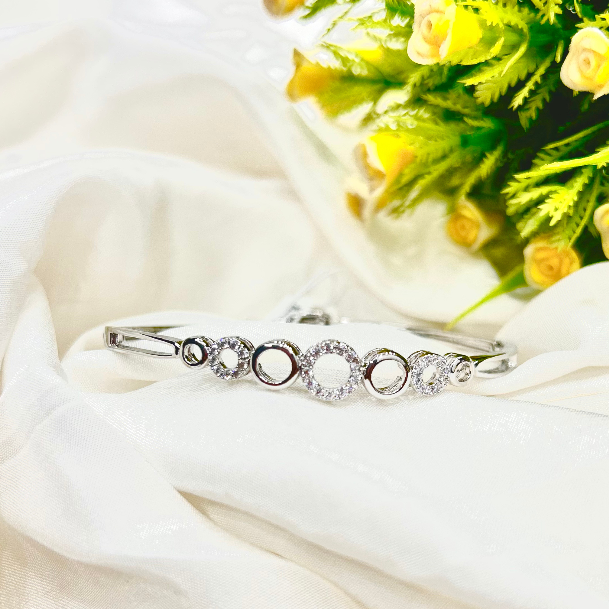Crystal Circle Elegance Bracelet